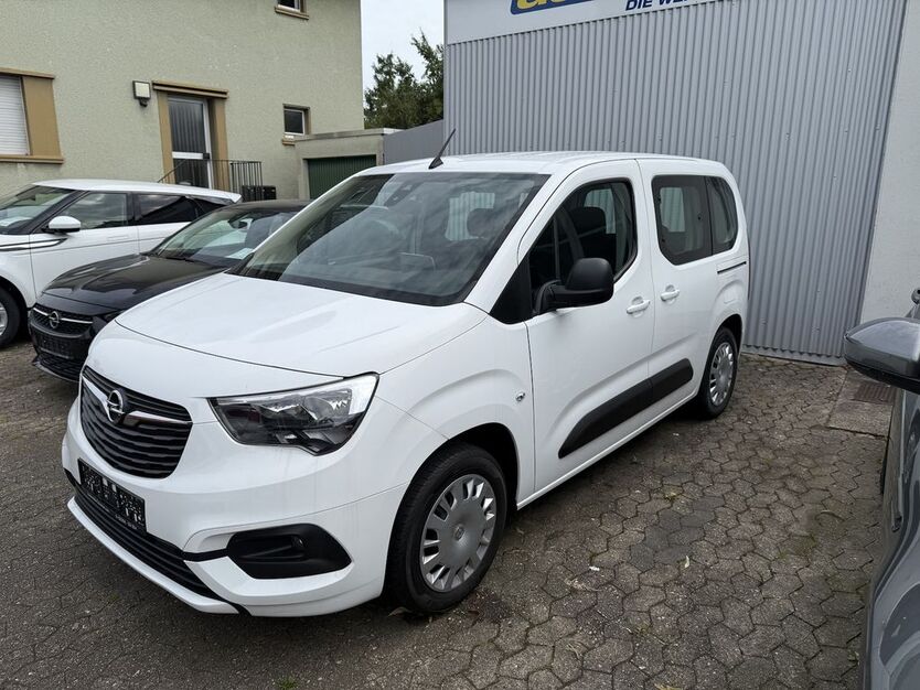 Opel Combo Life 48.000 km 16.870 € Bergisch Gladbach 51427