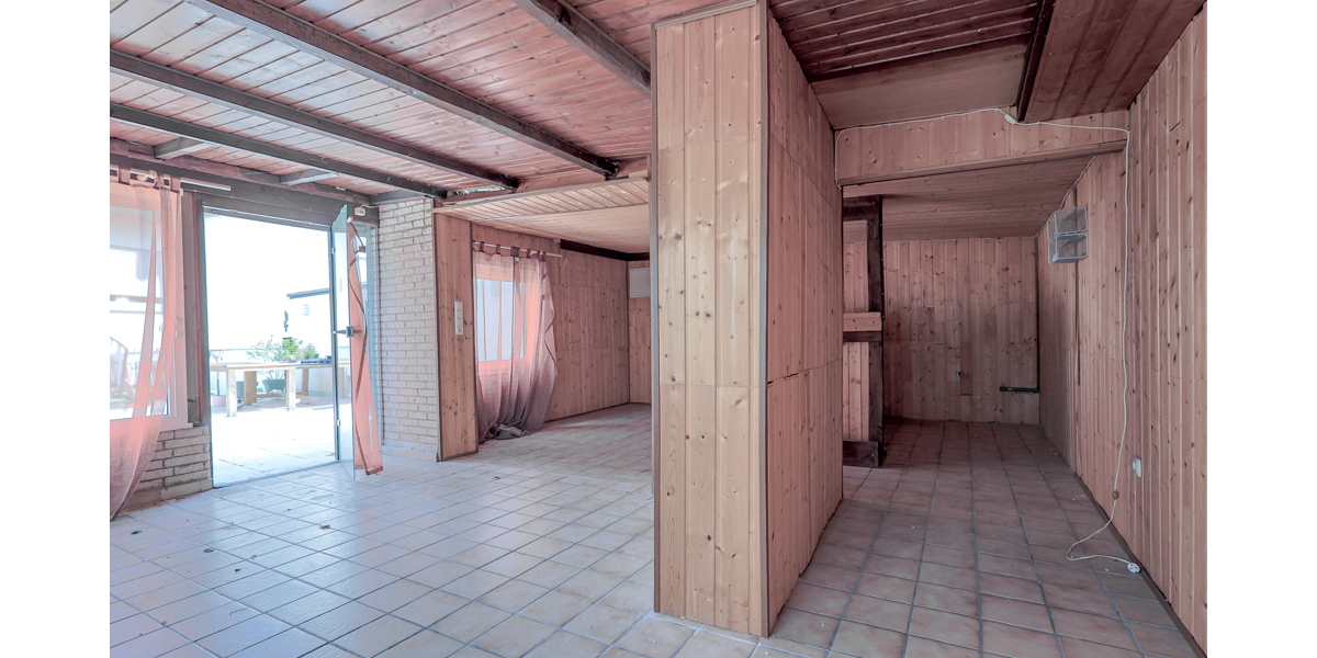 Großzügiges Einfamilienhaus auf weitläufigem Grundstück mit Sauna, Nebengebäude und Doppelgarage - Einfamilienhaus Königswinter / Berghausen Berghausen | Angebot:27224852