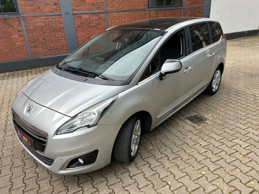 Peugeot 5008 173.000 km 4.490 € köln 51069