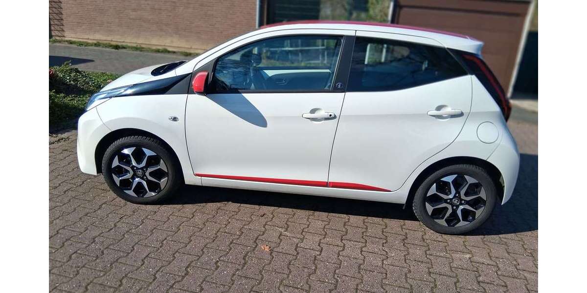 Toyota Aygo 18.761 km 10.950 &euro; Wesseling, Stadt 50389