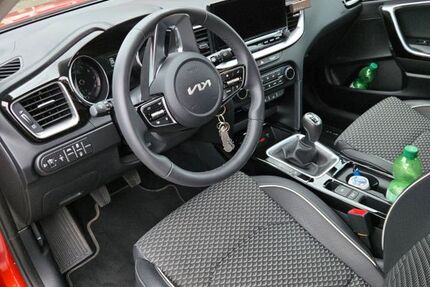 Kia XCeed 4.300 km 22.500 € Sinzig 53489