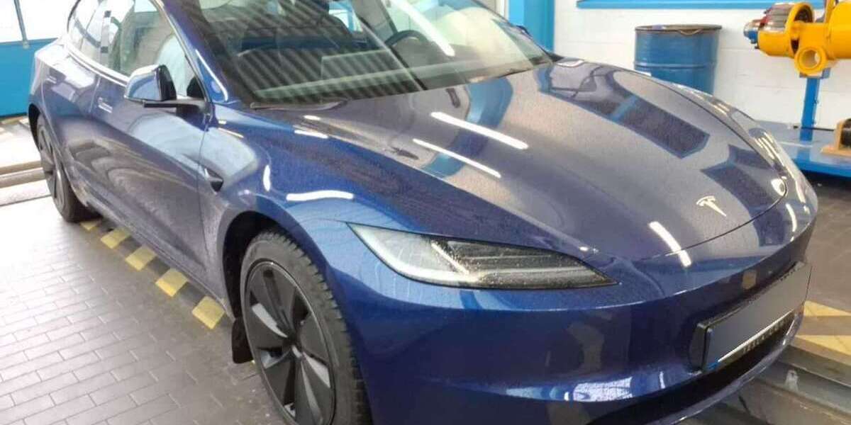 Tesla Model 3 24.981 km 39.980 &euro; Köln 50996