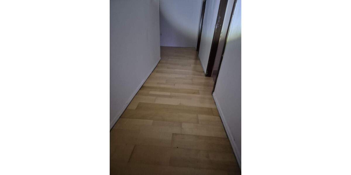 Etagenwohnung Köln Kalk - 5 Zimmer, 160 m&sup2;, 1.600&euro; | Angebot:25799015
