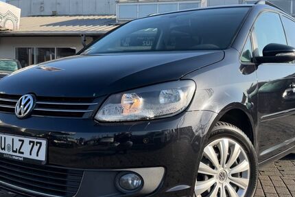 VW Touran 300.208 km 3.999 &euro; Lohmar 53797