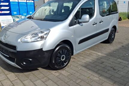 Peugeot Partner 200.000 km 3.995 &euro; Köln 51107