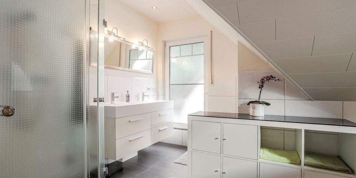 Einfamilienhaus Much / Niederheimbach Niederheimbach - 6 Zimmer, 224 m&sup2;, 1.100.000&euro; | Angebot:25742524