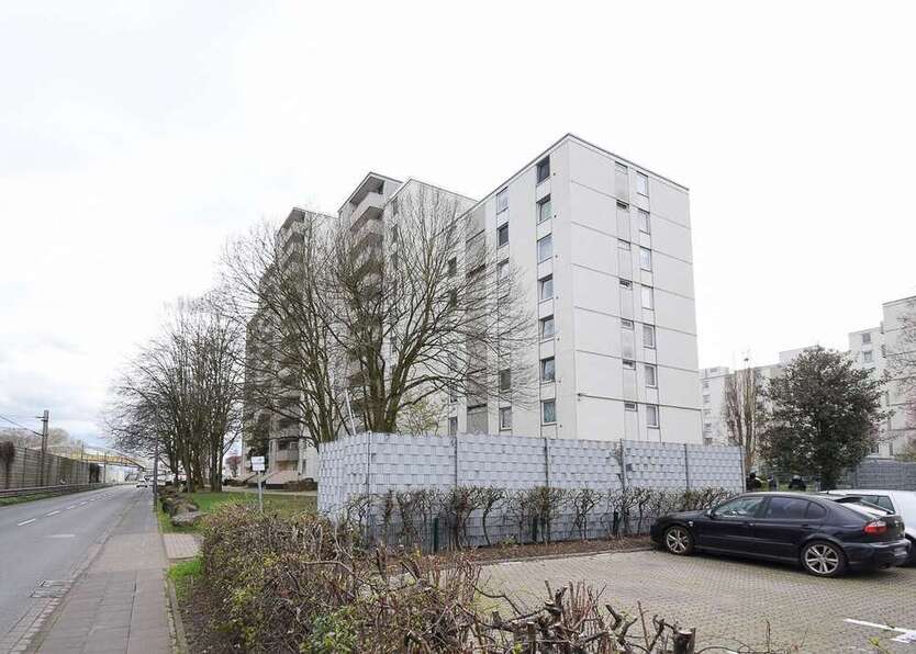 Wohnung zum Kaufen in Köln 89.900 € 32.07 m²