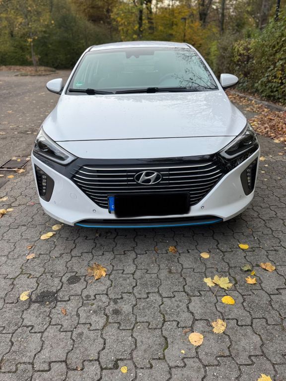 Hyundai IONIQ 72.000 km 12.500 € Bergisch Gladbach 51427