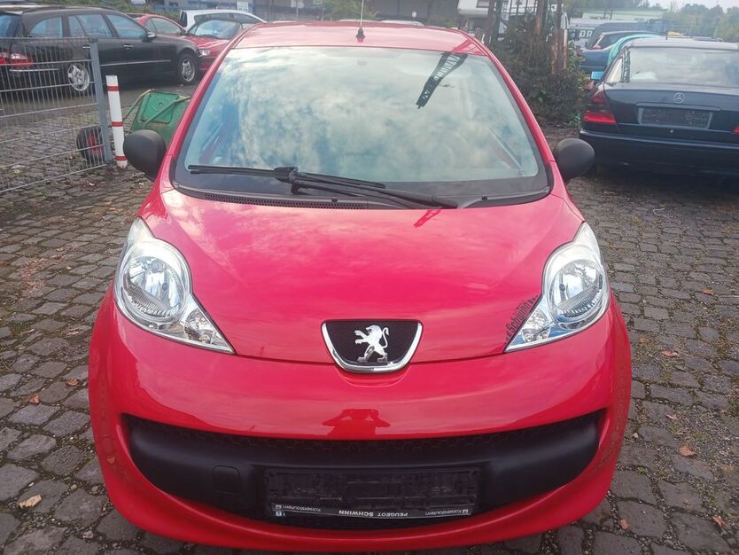 Peugeot 107 58.000 km 2.450 € Bonn 53177