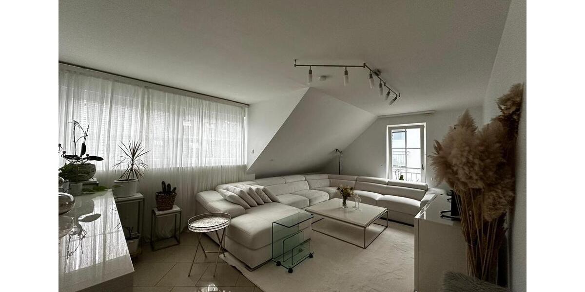 Doppelhaushälfte Köln Kalk - 4.5 Zimmer, 130 m&sup2;, 2.200&euro; | Angebot:24604060