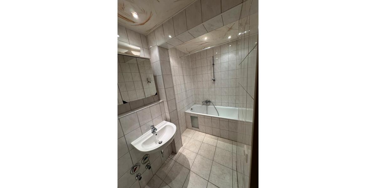 Dachgeschoßwohnung Alfter - 6 Zimmer, 110 m&sup2;, 1.250&euro; | Angebot:24747878