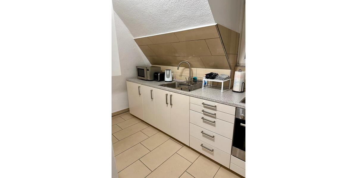 Dachgeschoßwohnung Köln Lindenthal - 2 Zimmer, 55 m&sup2;, 1.330&euro; | Angebot:23484096