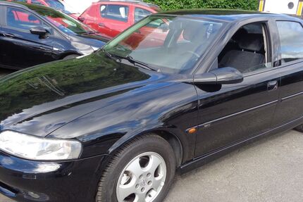 Opel Vectra 157.500 km 3.595 € Remagen-Oberwinter 53424