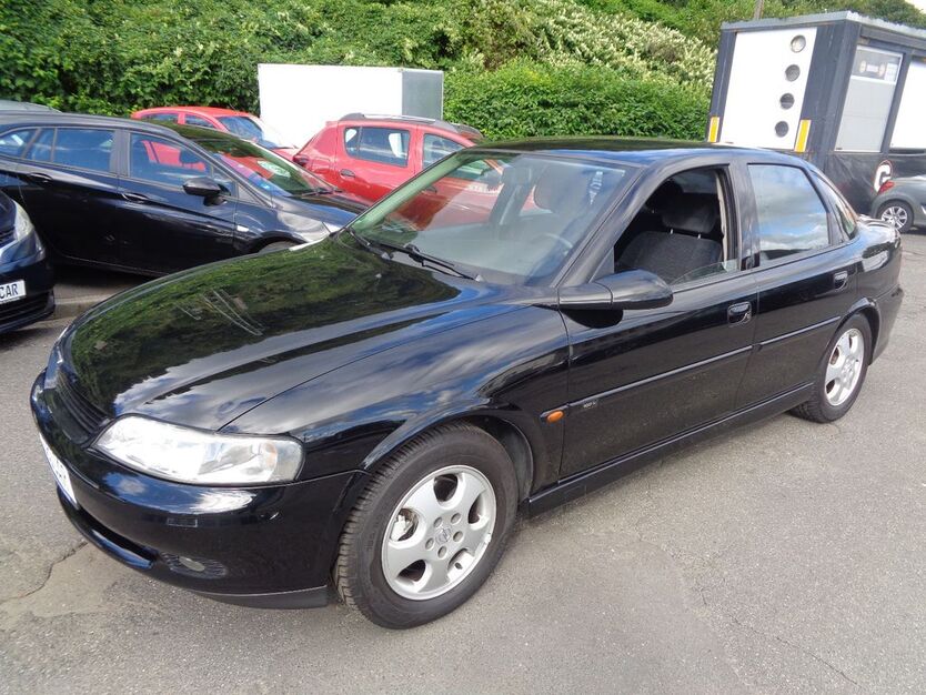 Opel Vectra 157.500 km 3.595 € Remagen-Oberwinter 53424