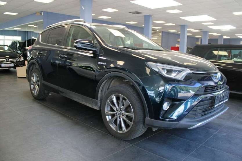 RAV 4