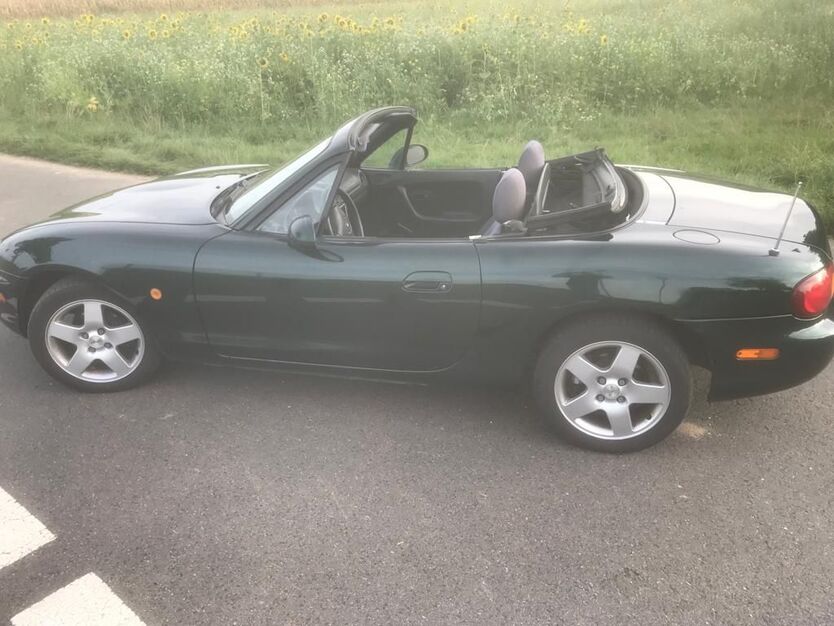 Mazda MX-5 262.500 km 1.900 € Euskirchen 53881