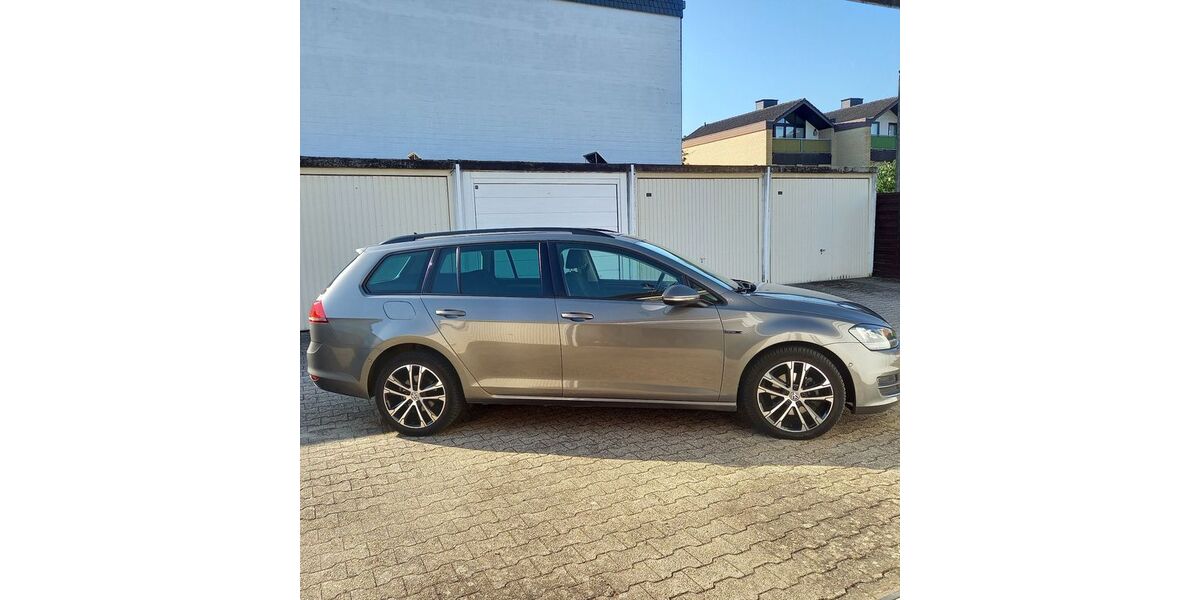 VW Golf 151.000 km 9.100 &euro; Wesseling 50389