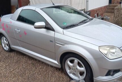 Opel Tigra 105.000 km 2.900 &euro; Rheinbach 53359