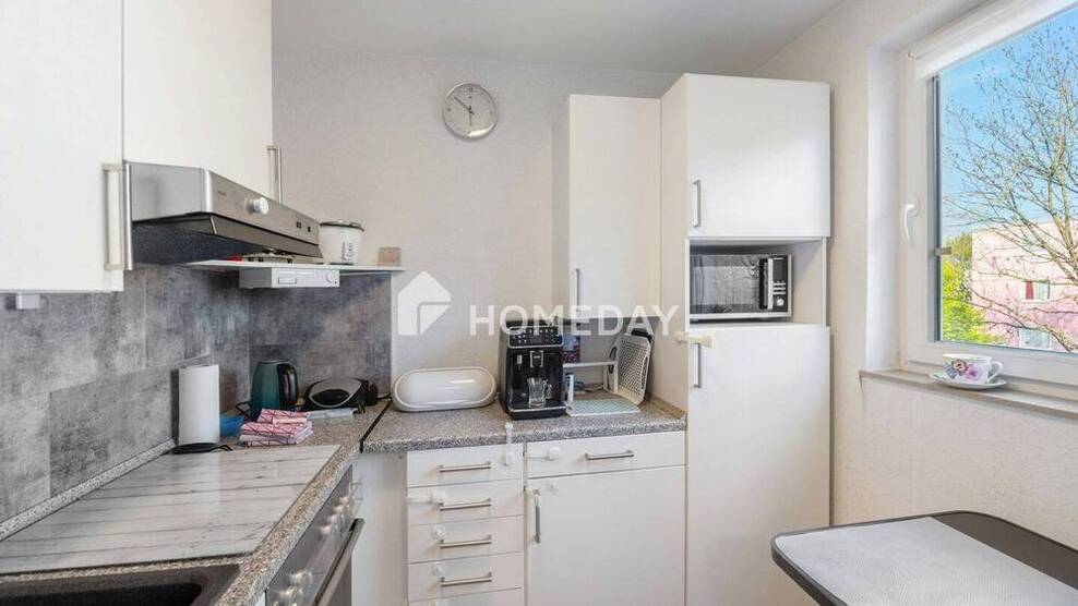 Platz für Ihre Pläne: Großzügige 4-Zimmer-Wohnung mit Aufzug und Panorama-Loggia