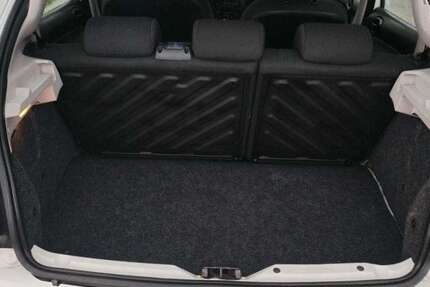 Peugeot 206 205.000 km 2.500 &euro; Köln 50968