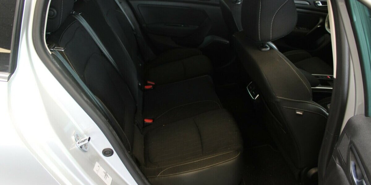 Renault Megane Grandtour TCe 140 GPF Limited 78.065 km 11.980 &euro; Euskirchen 53881