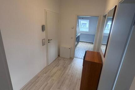 2-Zimmer-Wohnung, 45 qm, frisch renoviert – ab Januar bezugsfert. 2 zimmer