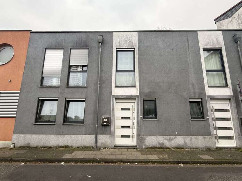 Haus zum Kaufen in Köln 390.000 € 59 m²