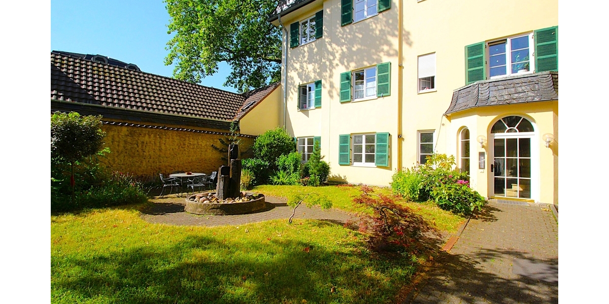Erste Reihe Rheinblick! Sofort beziehbare zwei Zimmer mit kleinem Balkon, Stellplatz und Garage. TOP - Etagenwohnung Königswinter | Angebot:26948143