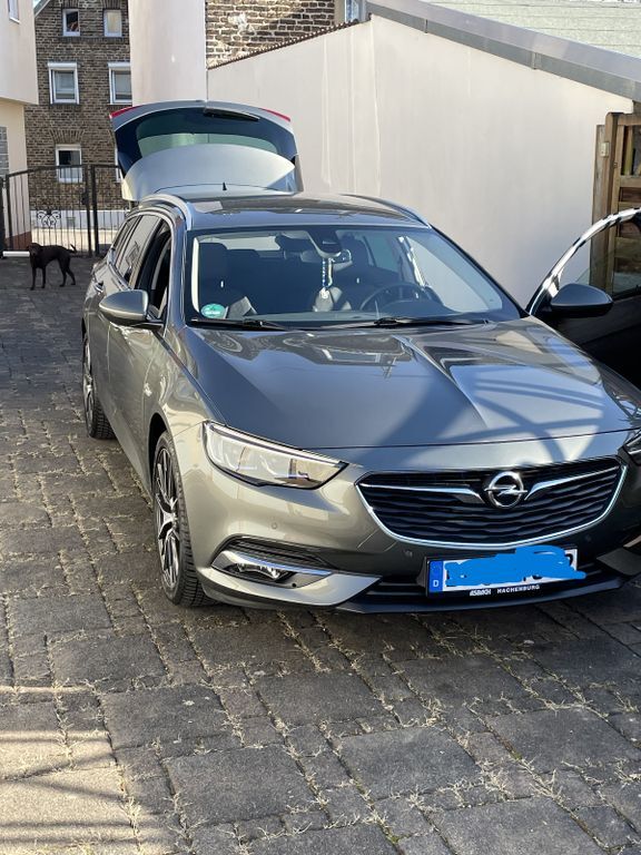 Opel Insignia 43.800 km 16.850 € Bonn 53229
