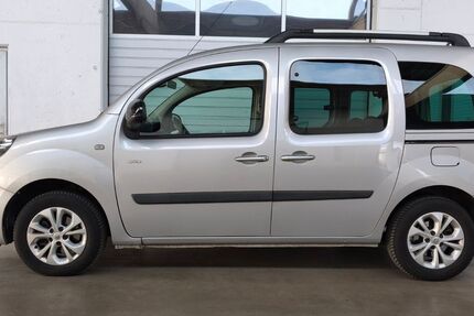 Renault Kangoo 152.100 km 9.500 &euro; Brühl 50321