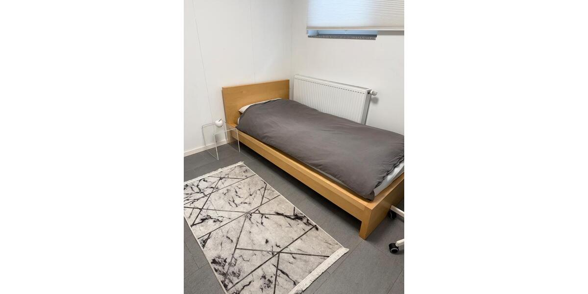 Etagenwohnung Frechen - 4 Zimmer, 80 m&sup2;, 350&euro; | Angebot:24829737