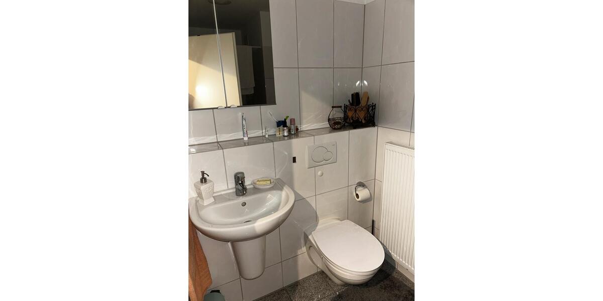 Erdgeschoßwohnung Bonn Gielgen - 3 Zimmer, 100 m&sup2;, 1.700&euro; | Angebot:24693694