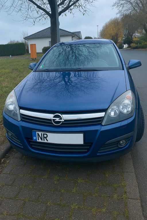 Opel Astra 175.000 km 790 € Neustadt 53577