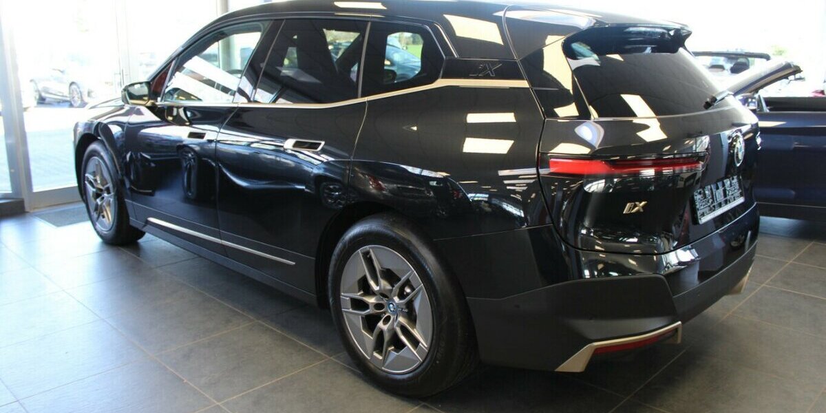 BMW iX xDrive50 35.740 km 52.980 &euro; Euskirchen 53881