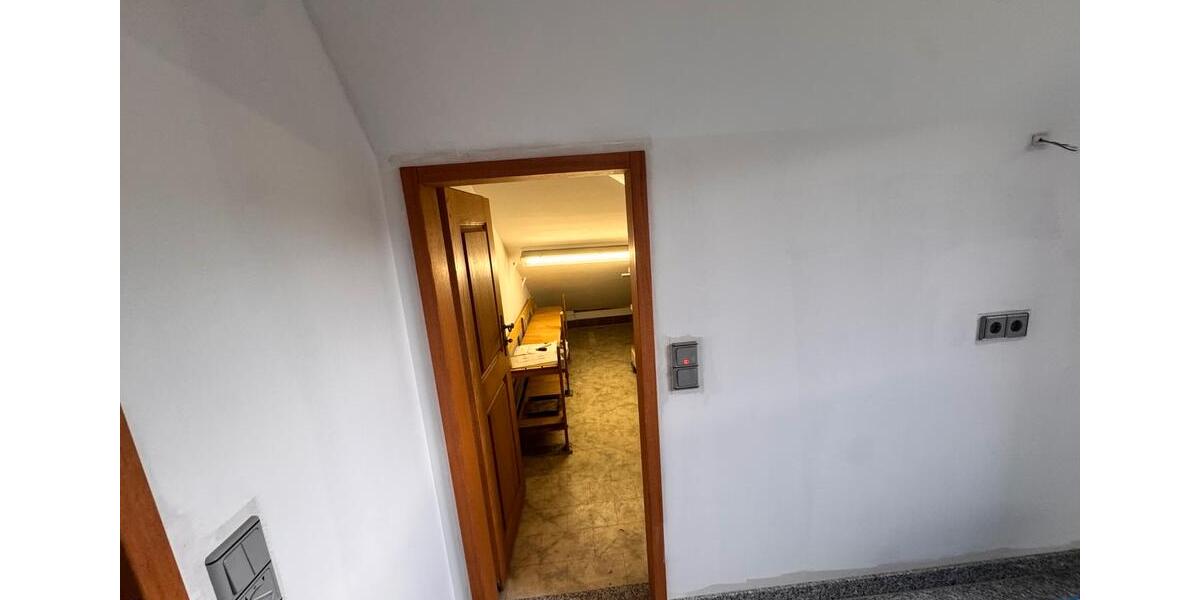 Etagenwohnung Sinzig - 3 Zimmer, 87 m&sup2;, 1.050&euro; | Angebot:26568282