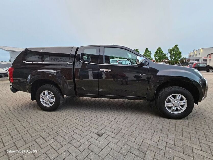 D-Max