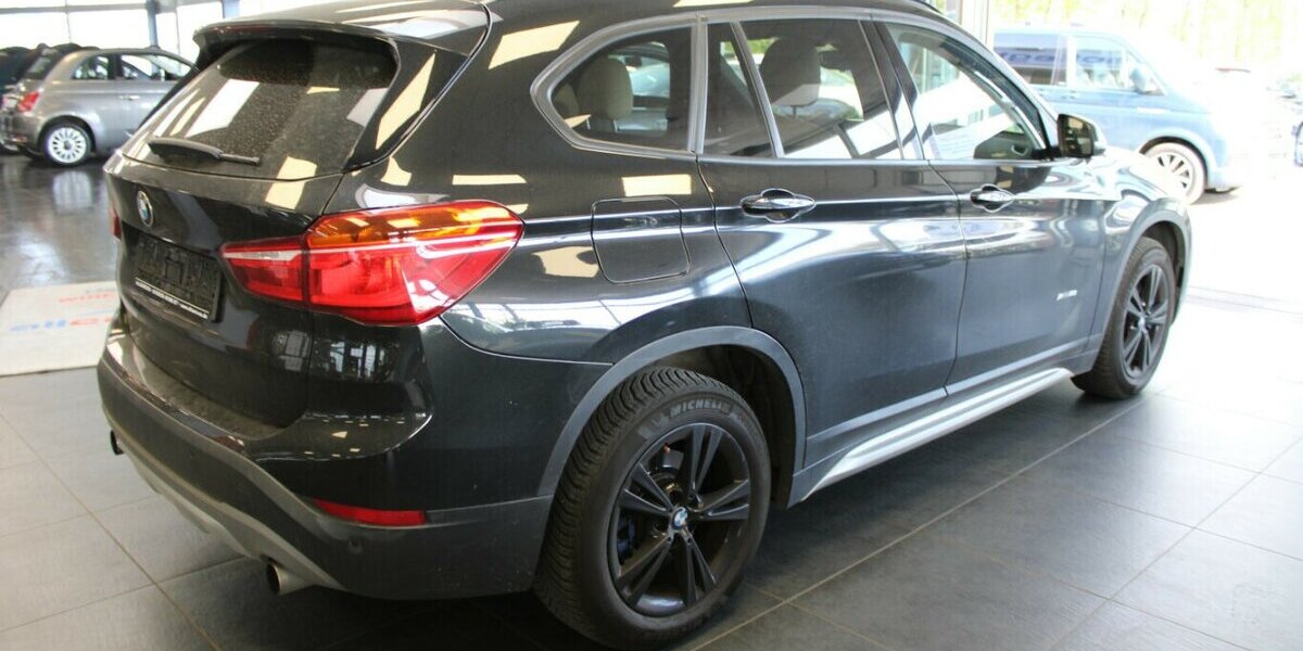 BMW X1 xDrive20i Aut. xLine - Panorama -Head-Up - 118.444 km 16.980 &euro; Euskirchen 53881