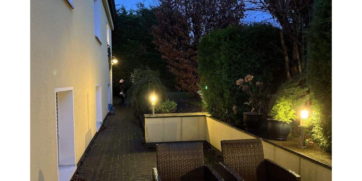 Etagenwohnung Köln Holweide - 2 Zimmer, 61 m&sup2;, 720&euro; | Angebot:25870197