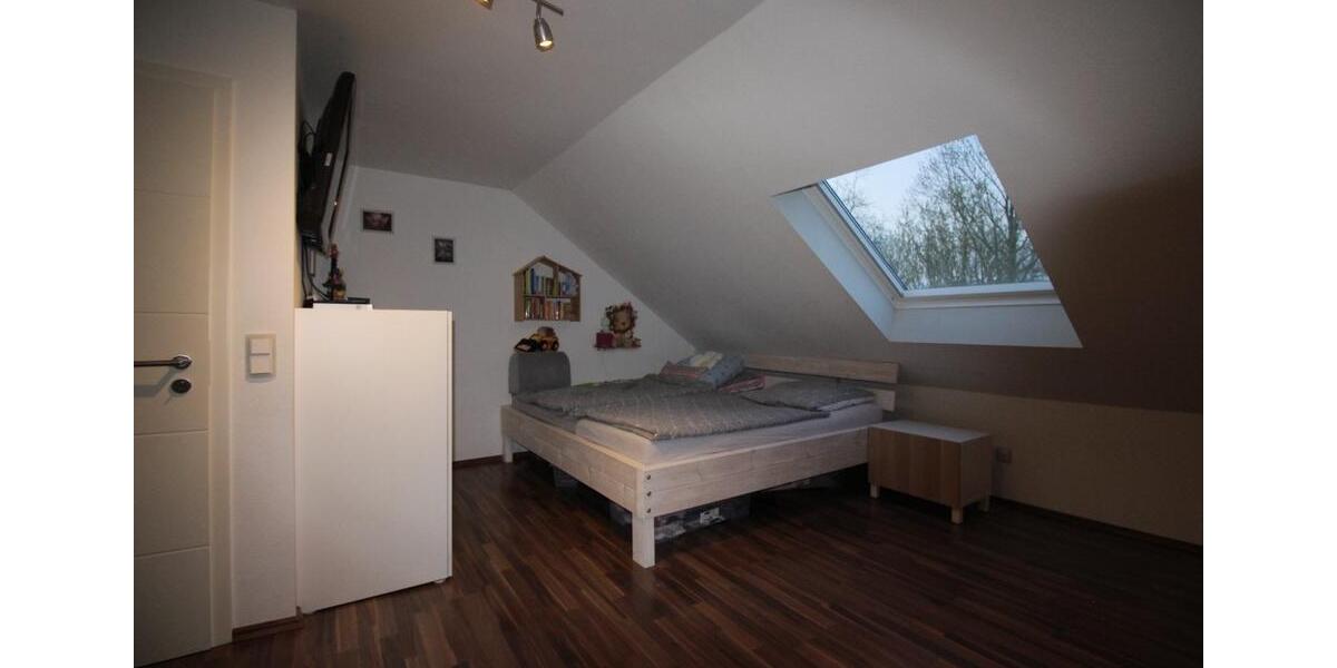 Reihenhaus Hennef (Sieg) - 5.5 Zimmer, 130 m&sup2;, 489.000&euro; | Angebot:25892813