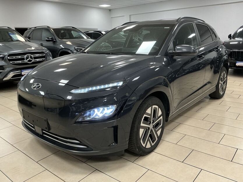 Hyundai KONA 29.826 km 21.400 € Bonn 53227