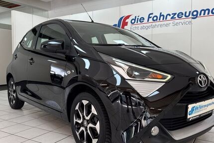 Toyota Aygo (X) 89.000 km 11.988 € Rheinbach 53359