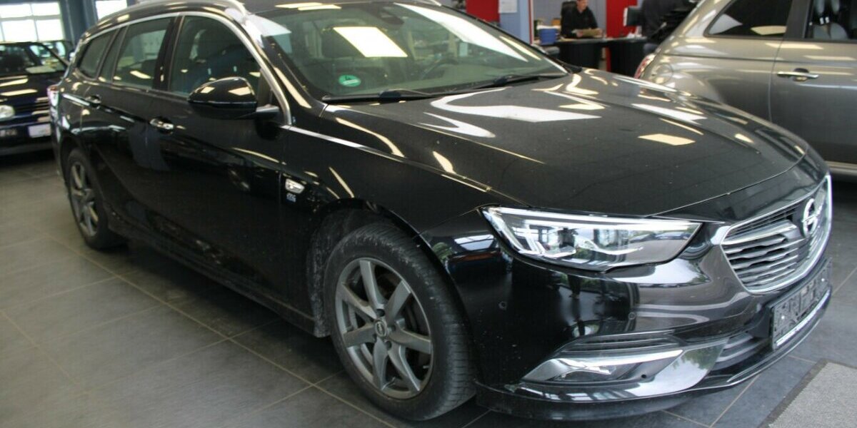 Opel Insignia Sports Tourer 1,5 Turbo Innovation OPC Li 91.471 km 15.980 &euro; Euskirchen 53881