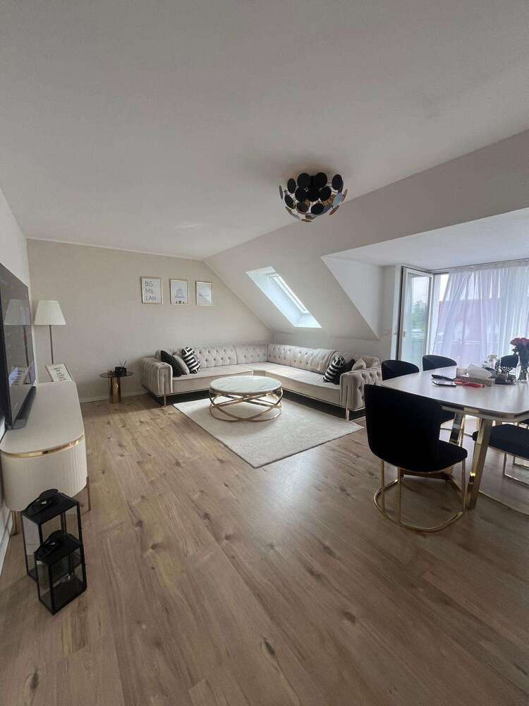 Wohnung zum Mieten in Sankt Augustin 728,83 € 121.81 m²
