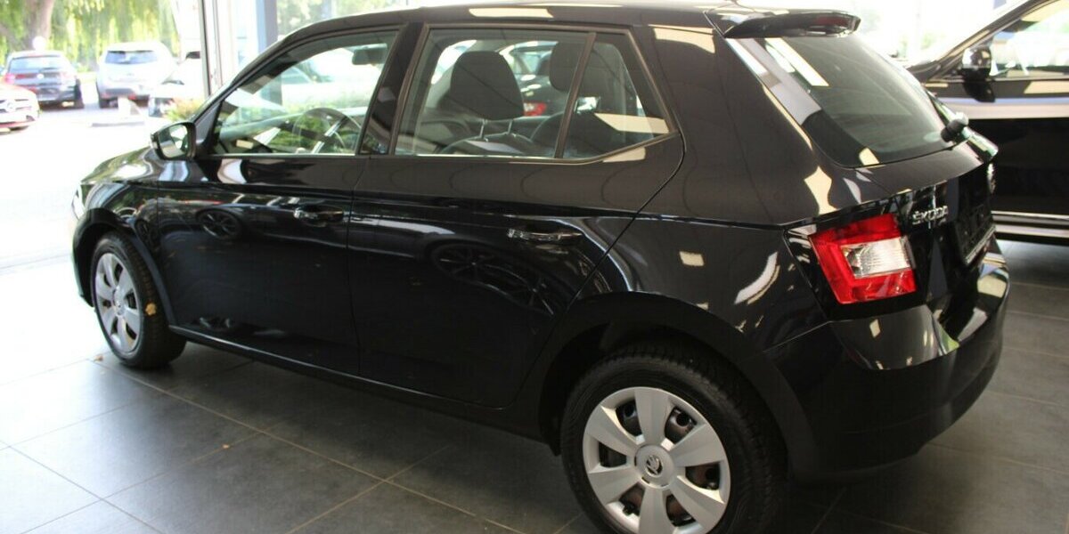 Skoda Fabia 1.0 MPI Cool Edition 66.971 km 8.980 &euro; Euskirchen 53881