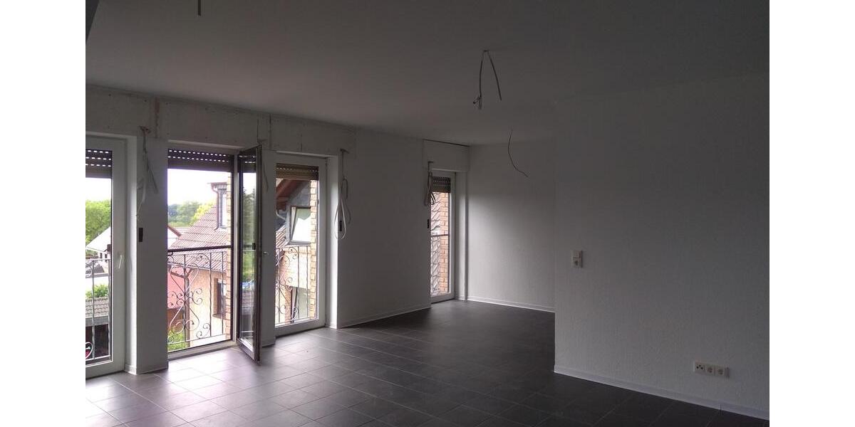 Wohnung * Dachgeschoss * 87 qm 1 zimmer