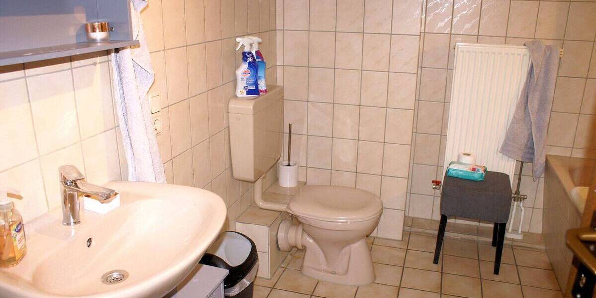 Etagenwohnung Ruppichteroth / Schönenberg Schönenberg - 3 Zimmer, 76 m&sup2;, 130.000&euro; | Angebot:26820503