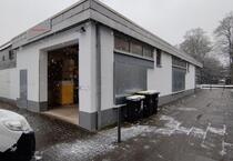 Ideal für Ihren Handwerksbetrieb Hallenfläche mit Büro und 3 Stellplätzen, verkehrsgünstige Lage zimmer