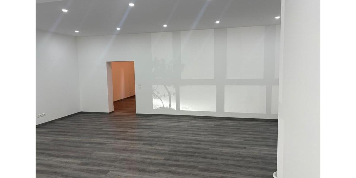 182qm2 vollsanierte Gewerbefläche Bonn-Plittersdorf zimmer