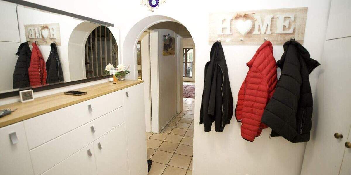 Reihenmittelhaus Erftstadt / Liblar Liblar - 5 Zimmer, 129 m&sup2;, 399.000&euro; | Angebot:25695868