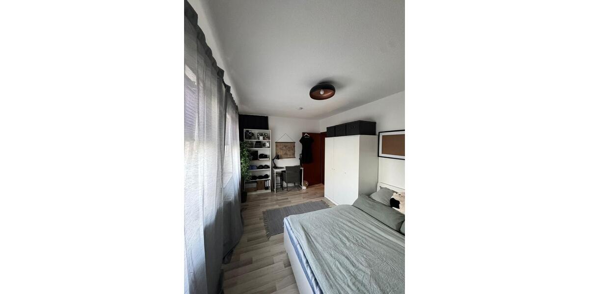 Eigentumswohnung mit Tiefgaragenstellplatz in Troisdorf-Hütte 2 zimmer